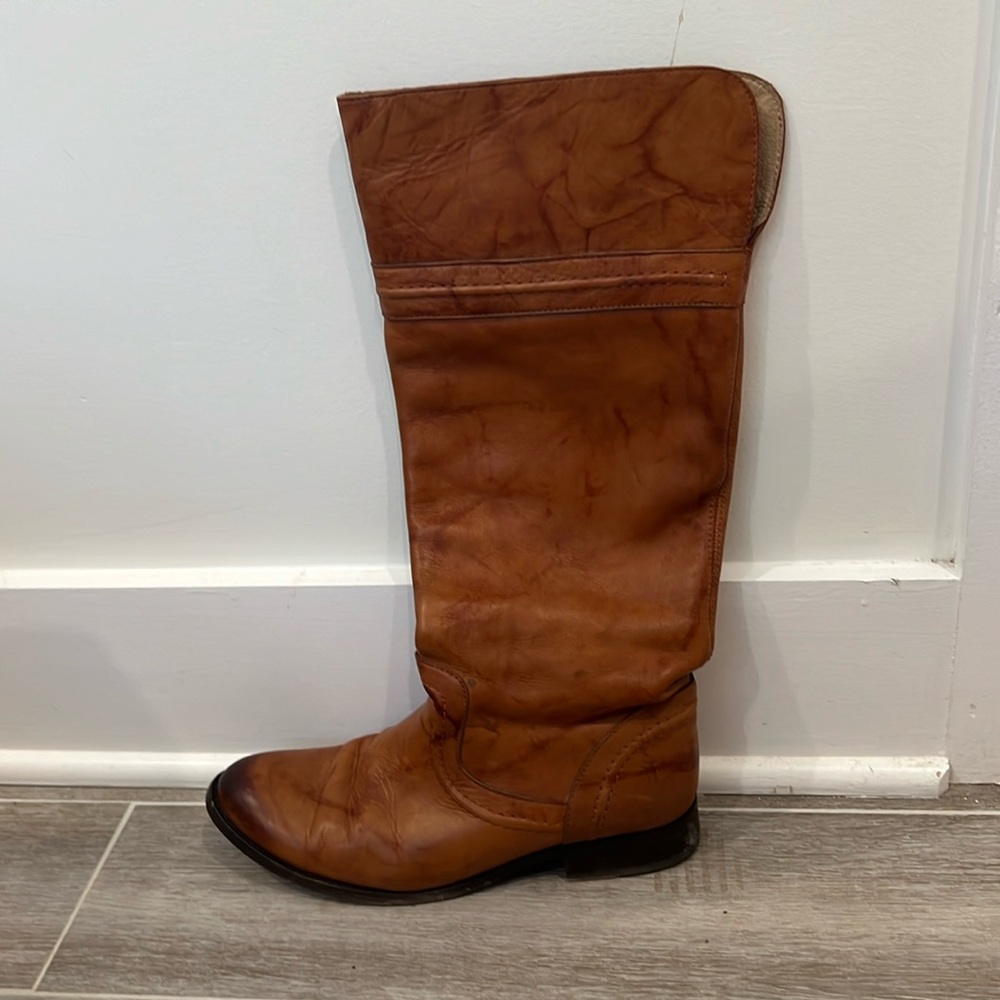 Frye leather boots gently used size 10